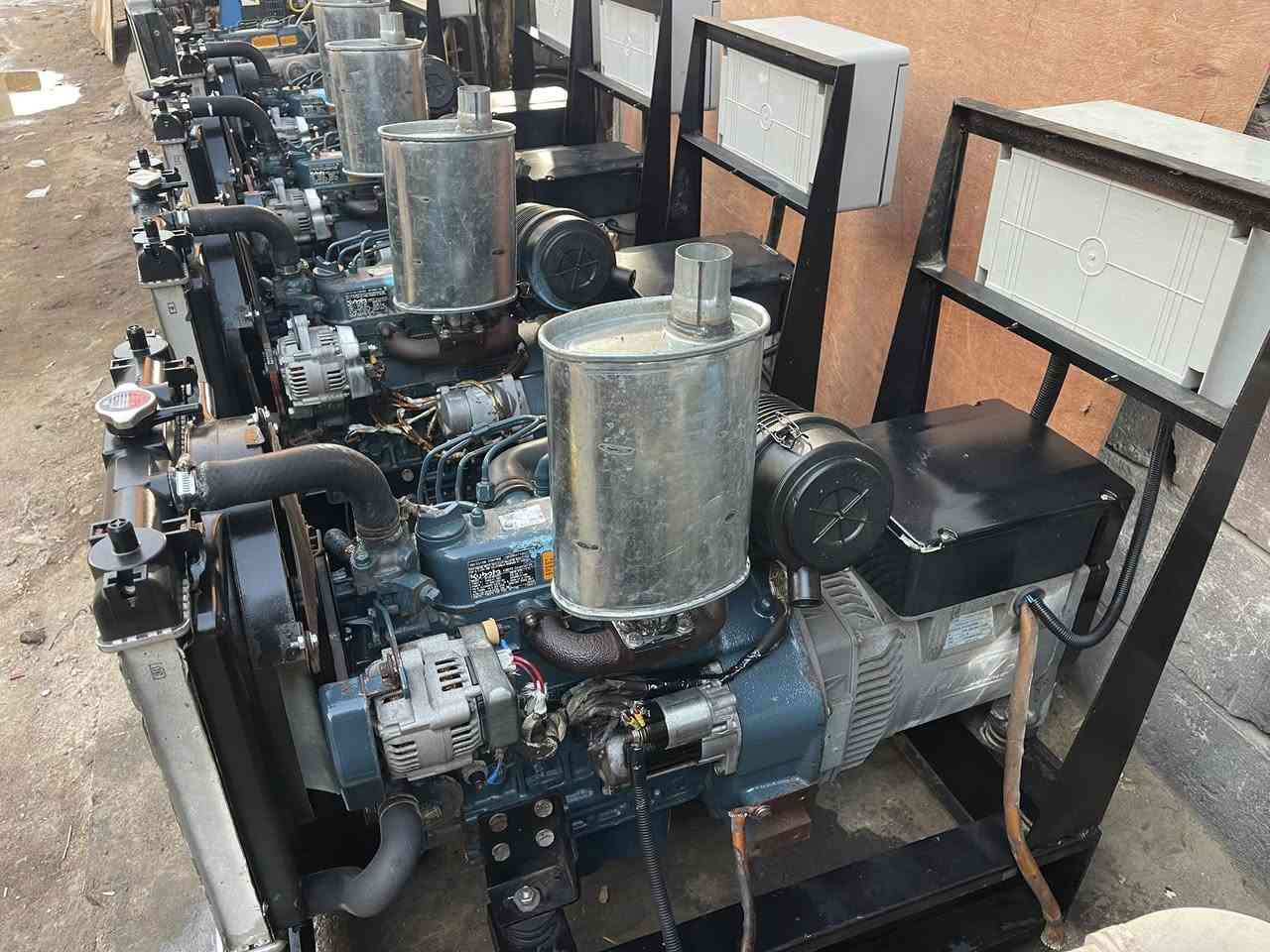 🔷 كابوته ياباني3🇯🇵بستم
🔷 حجم المحرك 1105
🔷 عدد الدوران 1500 
🔷 8 كيفي 35 انبير 
🔷 سنكل فيز 220 فقط
🔷 نوع التوليد لنز ايطالي 
🔷 صرف الكاز / 1 لتر بساعه
🔷 نظام اوتو مع حماية متكامله 
🔷 شرط الشغل والضمان 
🔷 كل تفرعات المحرك والتوليد بلاديه شركة 
 🔷 العنوان // بابل //الحله //باب المشهد 
🔷 توصيل جميع المحافظات 
***********
***********
@الجميع
