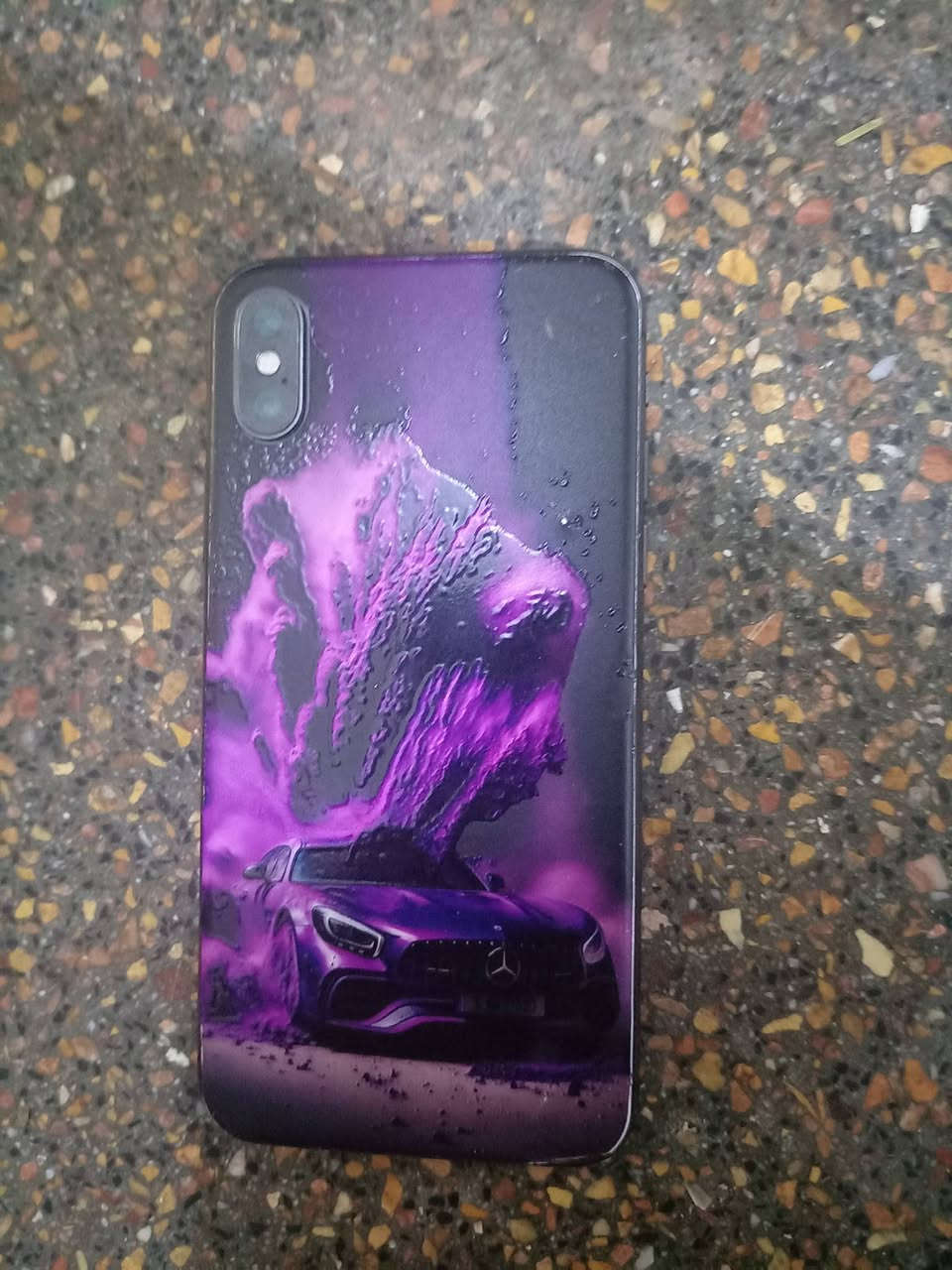 ايفون اكس عادي للبيع مبدل بطاريه 100 ذاكره 265نضيف وحلو سعر150وبي مجال بسيط لستفسار ***********موجود وتساب مكان كربلاء لحر
