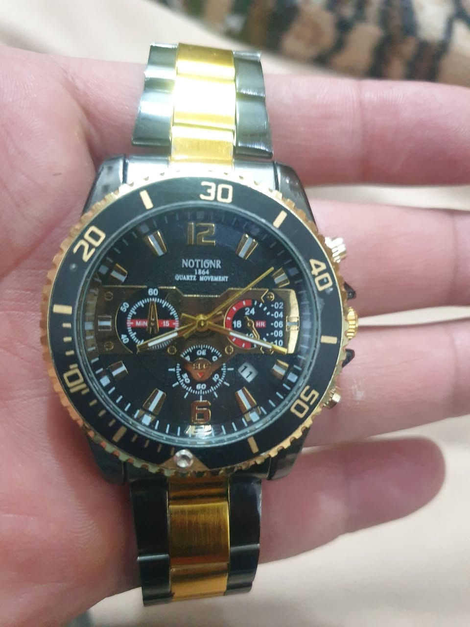 للبيع او مراوس حسب القناعة ساعة NOTIONR احد الشروط اصليه للعلم النظافة اكثر من ٩٠ % السعر خاص


**إذا كنت صاحب هذا الإعلان وتريد حذفه لأي سبب، رجاءا أرسل رسالة إلى الدعم الفني**