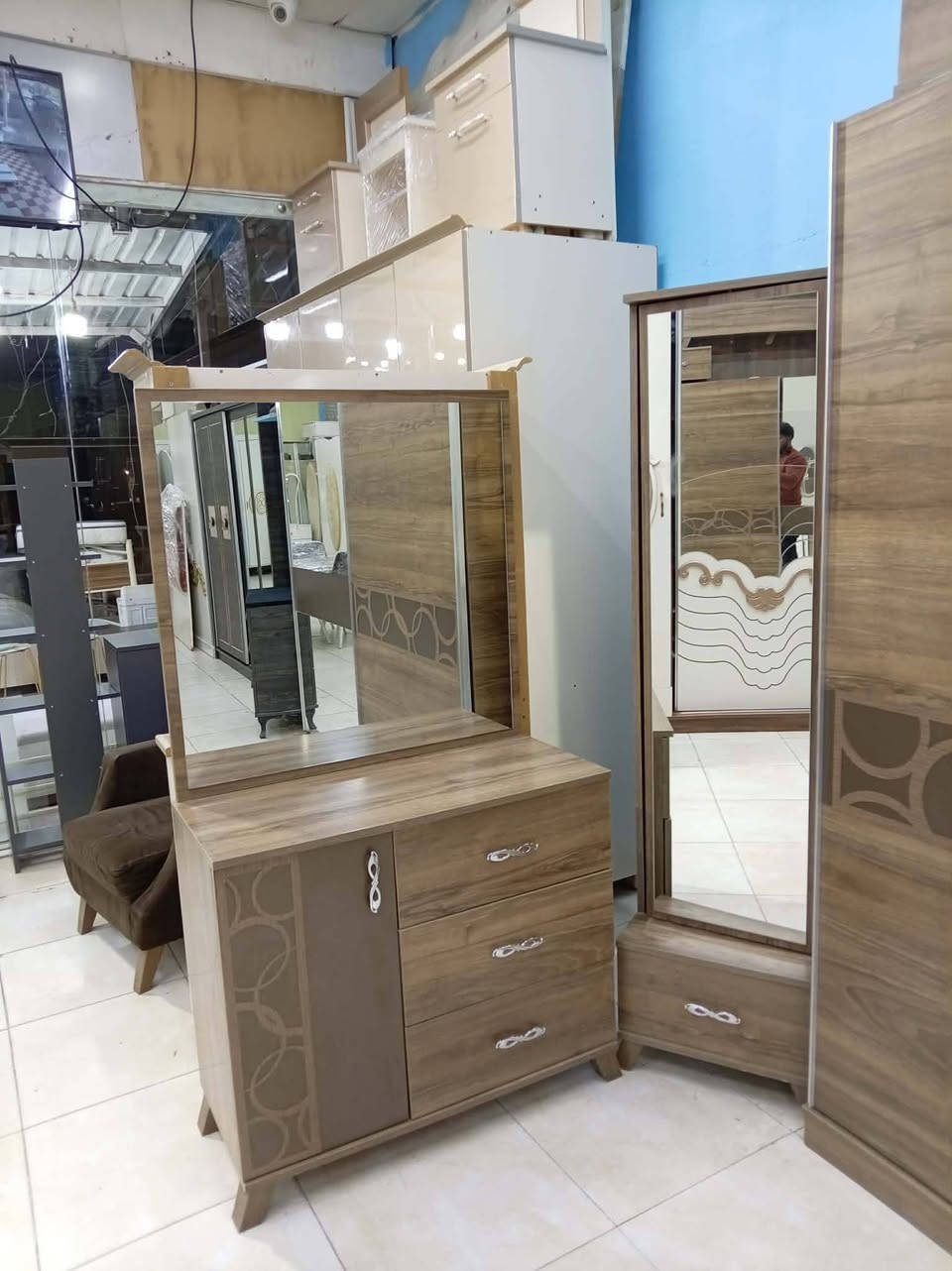 غرفه تركيا سبع قطع نظافه فول.
توصيل وشد مجاني داخل اربيل.


**إذا كنت صاحب هذا الإعلان وتريد حذفه لأي سبب، رجاءا أرسل رسالة إلى الدعم الفني**