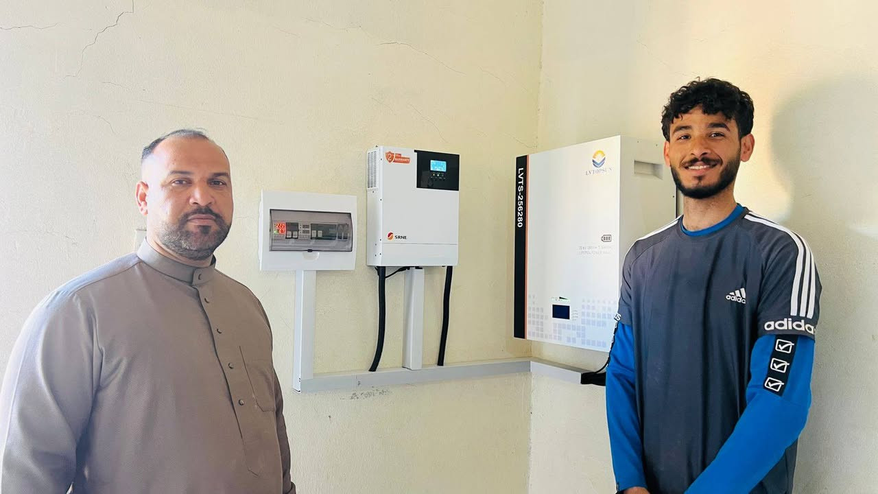 تم بحمد الله تنصيب منظومة طاقة شمسية من كوادرنا في محافظة صلاح الدين للأخ والصديق ع قلبي الاستاذ بارق العبد التميمي من مكتب البحساني بإدارة بهاء الحساني ***********
يوجد نقد
ويوجد أقساط ع ماستر كارد الرافدين
