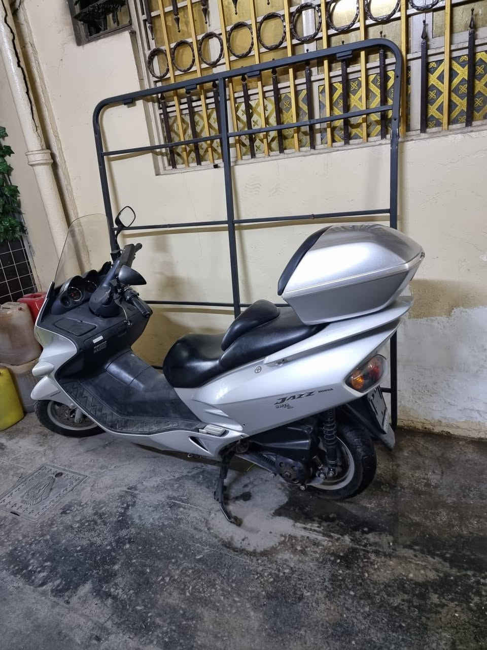 البيع سعر خاص ***********
