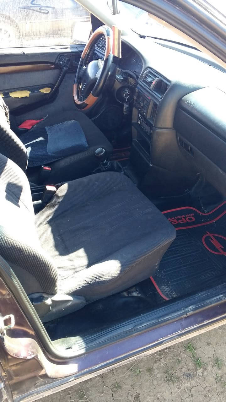 حجم 20بيذنجاني رقم اخضر سنويه خضره
محرك نضيف  
كير ع3يفلت سعر26 
شرعي موجود يحول تحويل
***********
