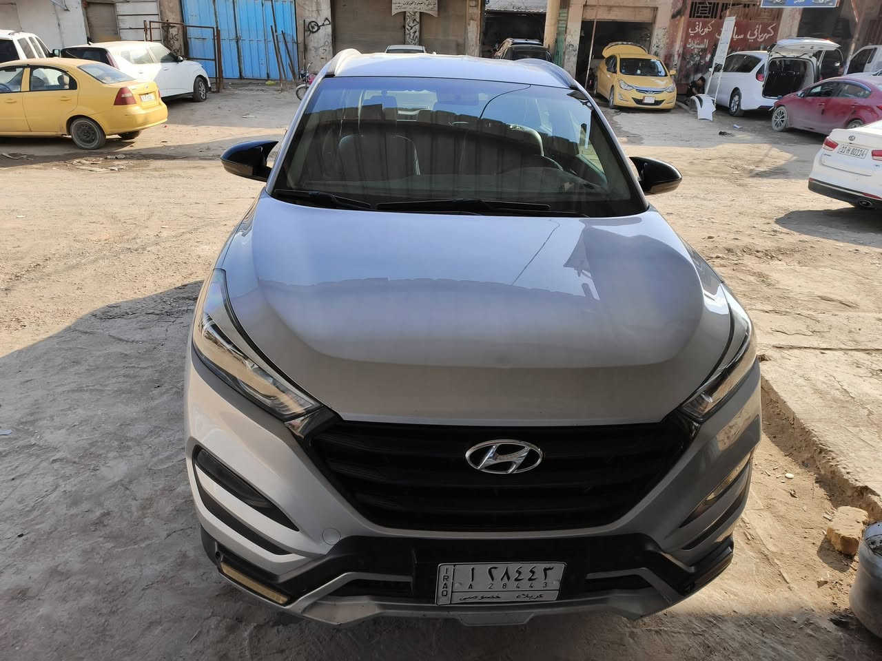 توسان مديل 2018سياره نضيفه ماشيه 92الف  كشن كهربائي حادثه جاملغ خلفي الي خلف صدر رقم كربله سنويه بسم صاحبه كبل تحويل ***********
