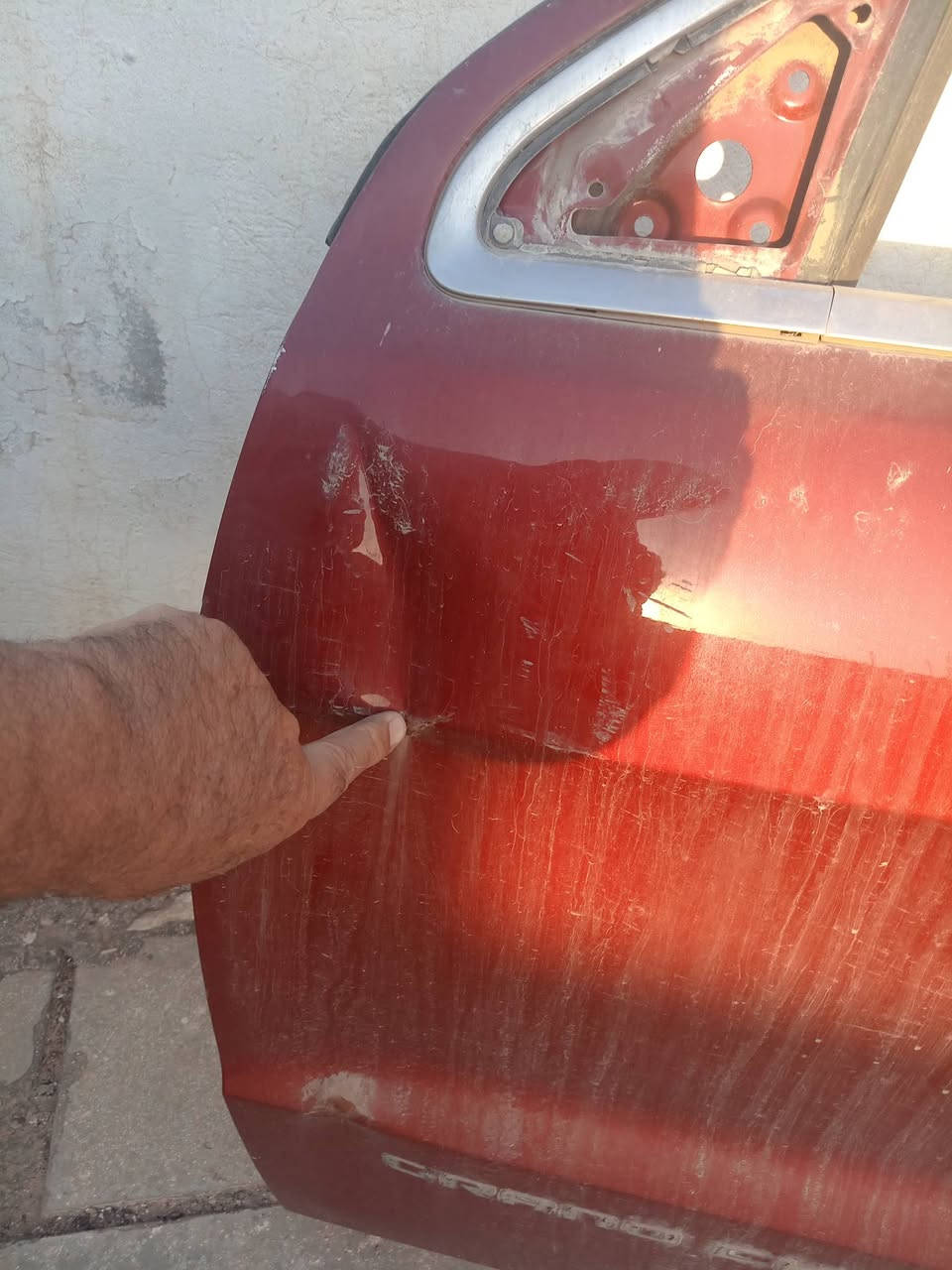 للبيع باب السايق جيب كراند شيروكي ٢٠١٥ الاتصال ***********
