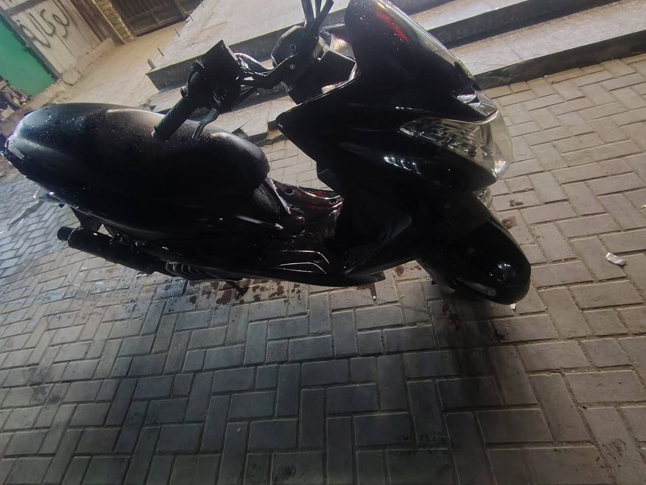 السلام وعليكم ماجسته اس دراجة جديدة مكفولة كفالة عامة السعر مليون و ٥٠ وبيهة مجال بسيط العنوان الدورة الهاتف ***********
