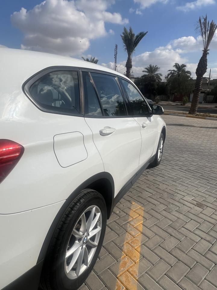للبيع bmw x1 2019 خليجي وكالة العروش رقم اربيل سيارة جديدة و نضيفة 
ماشية ٨٩ الف كيلو سيارة كفالة عامة السيارة من كلشي بدون اي طخة واي ضربة على ايدي سيارة
باسمي سيارة تحويل شوكت ما تريد
مواصفات/ (مري شفط-رادارات-اشاير بالمري- داخل جلد-هندبريك بصمة-اوتو ستوب-عدادات دجتل)
بعد بيه مواصفات هواي
سعر200ورقة وبيه مجال
***********
