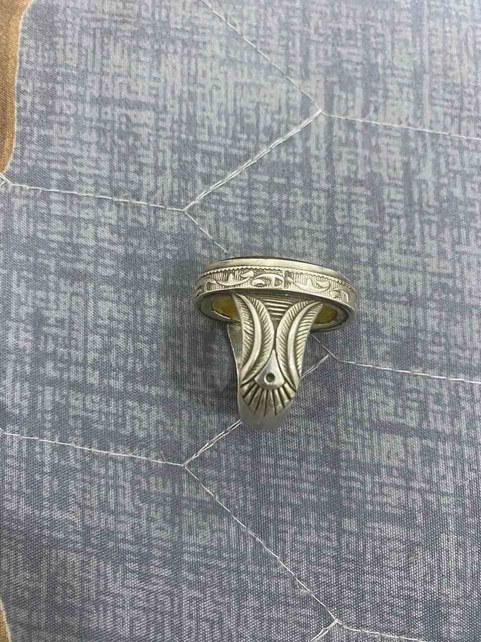 عقيق اصفر
فضه صياغه يدويه ثقيل
قيم وتستاهل


**إذا كنت صاحب هذا الإعلان وتريد حذفه لأي سبب، رجاءا أرسل رسالة إلى الدعم الفني**