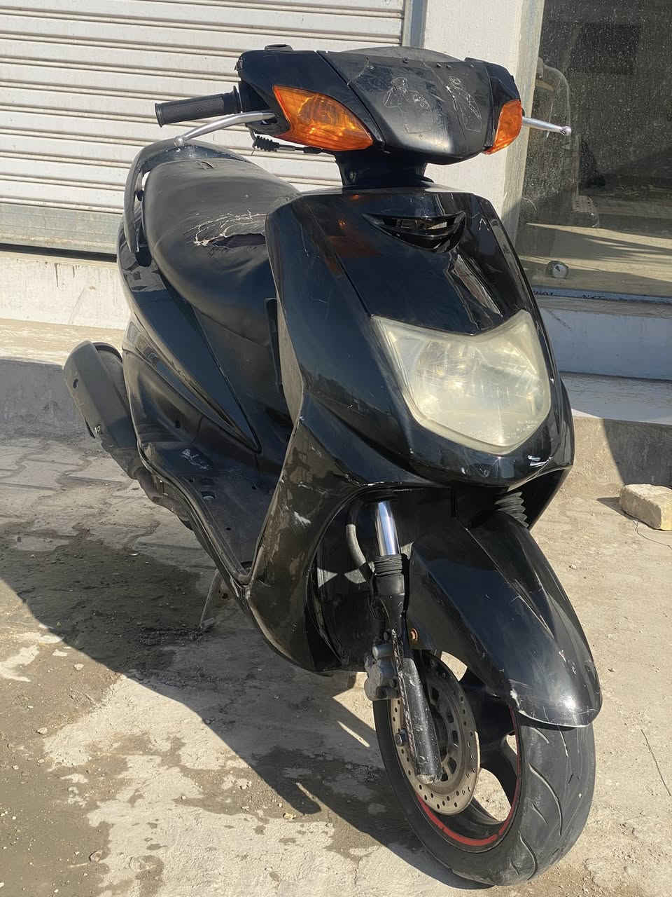 سلام عليكم
سكنز نثيه للبيع 
دراجه كامله 
كهربايات كامله 
سعر ٤٢٥ بيها جمال 
مكان محموديه 
رقم ***********
