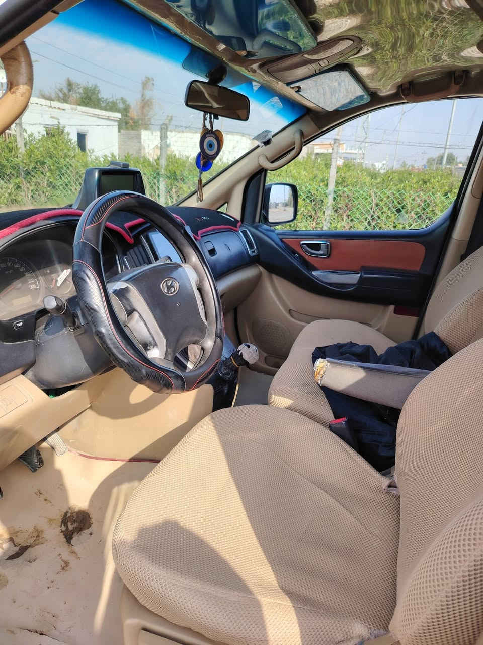 السلام عليكم ستاركس موديل ٩ السياره كير مكينه حداديه كله جديد رقم واسط  السياره بيها جاملغ امامي تبديل وربع من الجاملغ الخلفي السياره معروضه ١٣٥ وبيها مجال لشراي المكان واسط الزبيديه ***********
