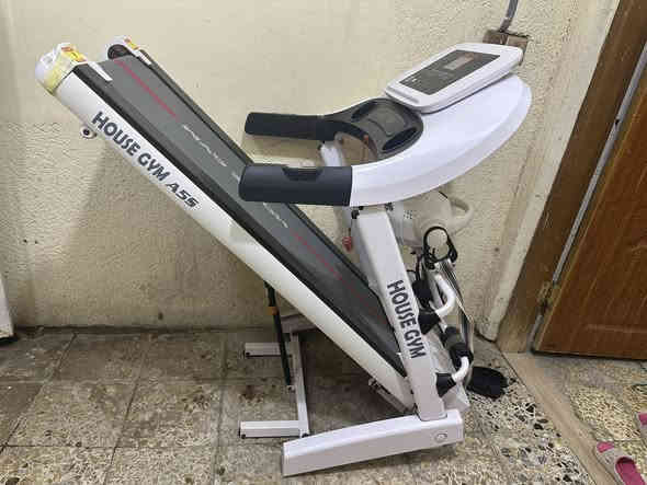 جهاز جري جبلي دبل ماطور يحمل وزن 150كيلو شاشه لمس الساعه وقت معدل نبضات القلب السعرات الحراريه المحروقه السعر 325بي مجال مكانه النجف شراي خاص او*********** اتصال
