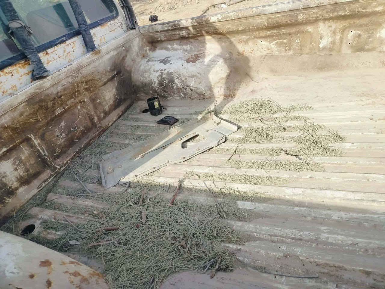 دير موديل 2008منفيس فقط. كير ومحرك مكفولات كهربائيات كله شغاله  حداديه نضيفه. وكشرته شوفت عينك. السعر. مليون   وبيه مجال شويه    مكاني الناصرية قضاء الاصلاح. ***********.    ***********. مراوس عادي.
