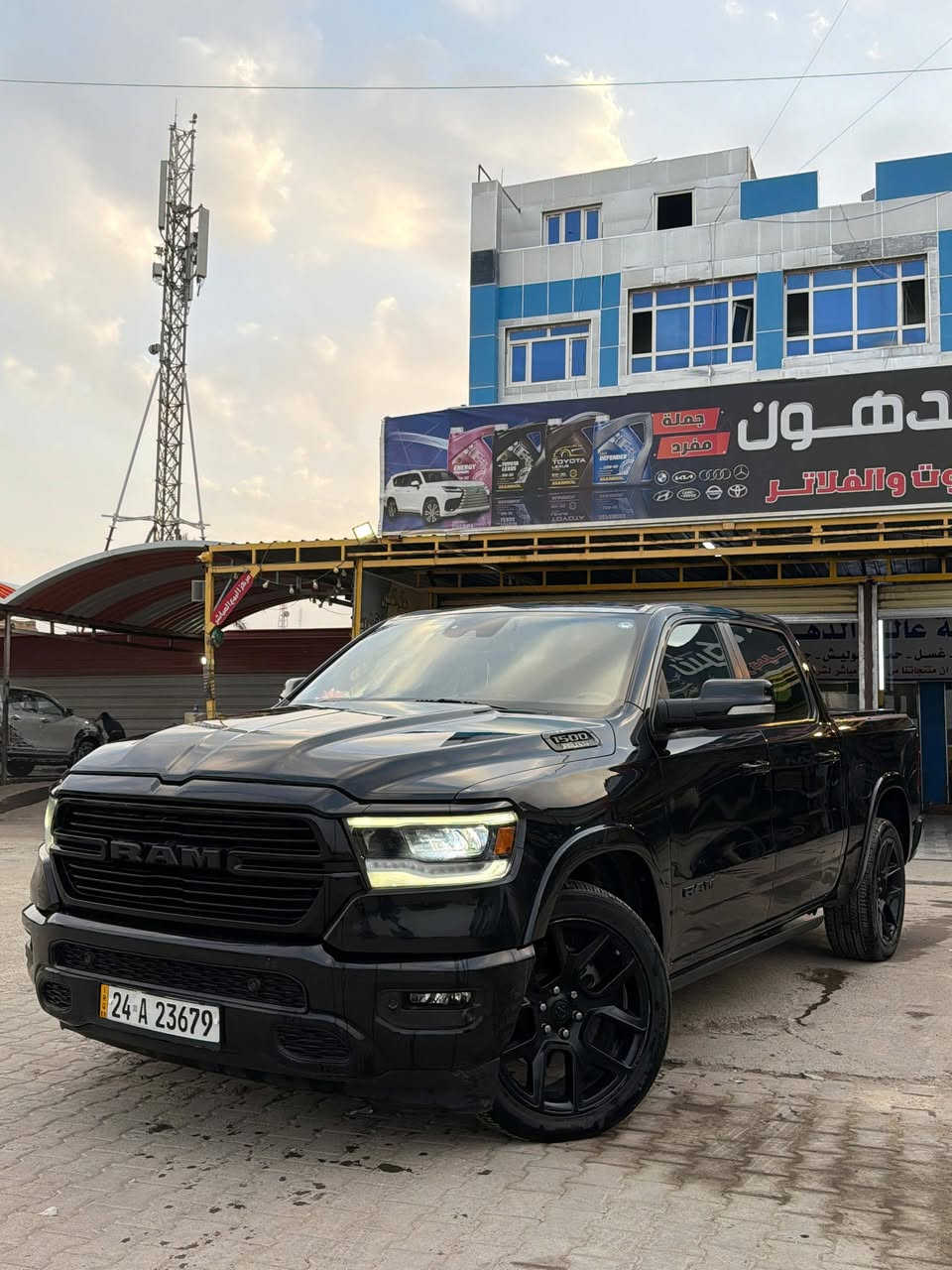 السلام عليكم رام للبيع
مديل ٢٠٢١ سنويه جديده السياره كلين

محرك ٨ جديد وكير جديد تخم تاير السياره فول مواصفات

ما عدا الفتحه رقم دهوك تحويل شوكت يعجبك
مكان تكريت الديوم رقم ***********
