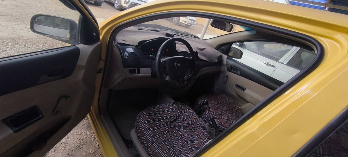 افيو موديل 2010 نجف سنويه مجدده تبريد حداديه تاير كهربائيات كلها جاهزه بيها خيط بخار قطعتين صبغ المكان ديوانيه ناحية المهناويه *********** أبو حسين
