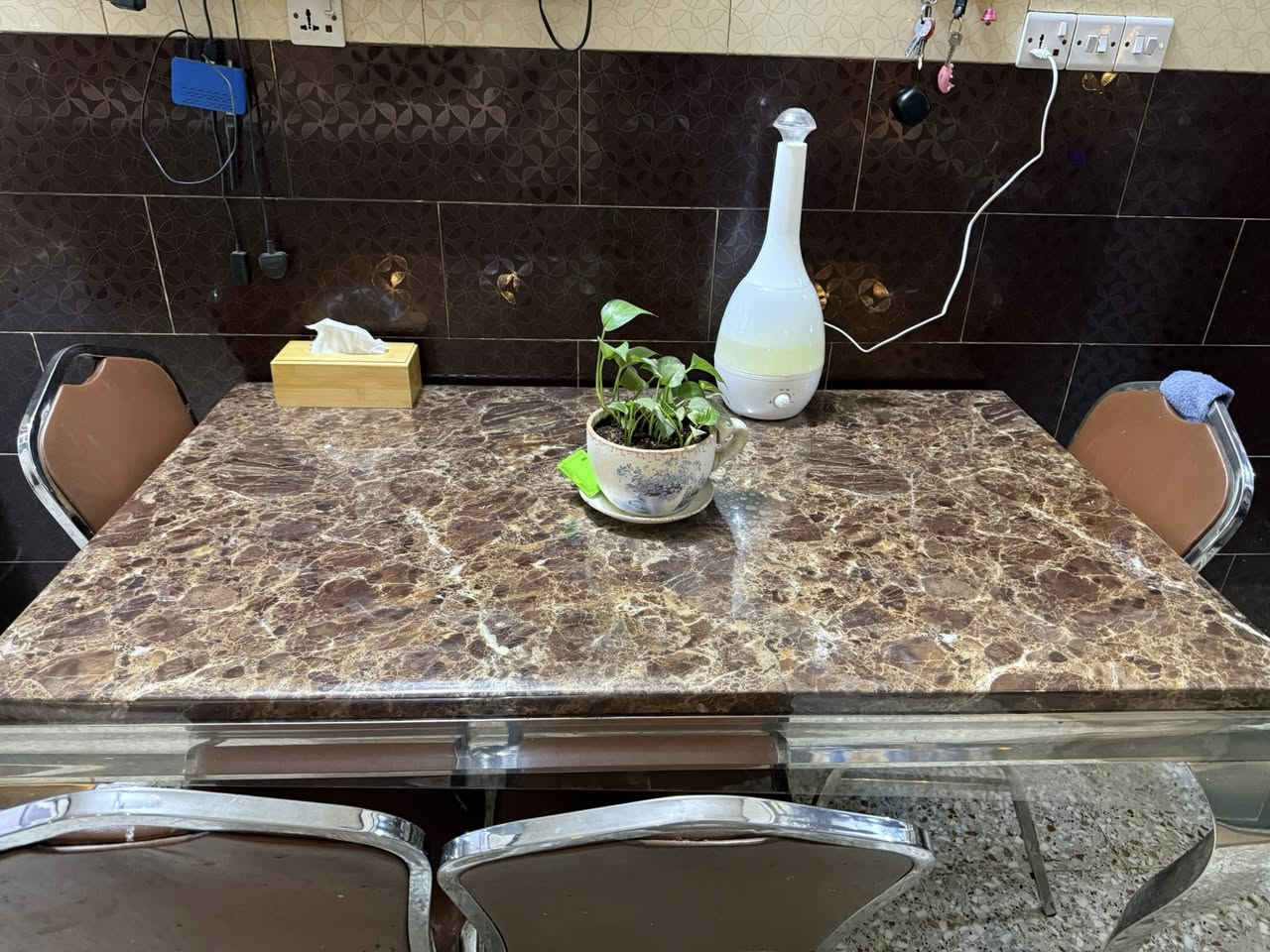 مرحباً
ميز طعام للبيع


**إذا كنت صاحب هذا الإعلان وتريد حذفه لأي سبب، رجاءا أرسل رسالة إلى الدعم الفني**