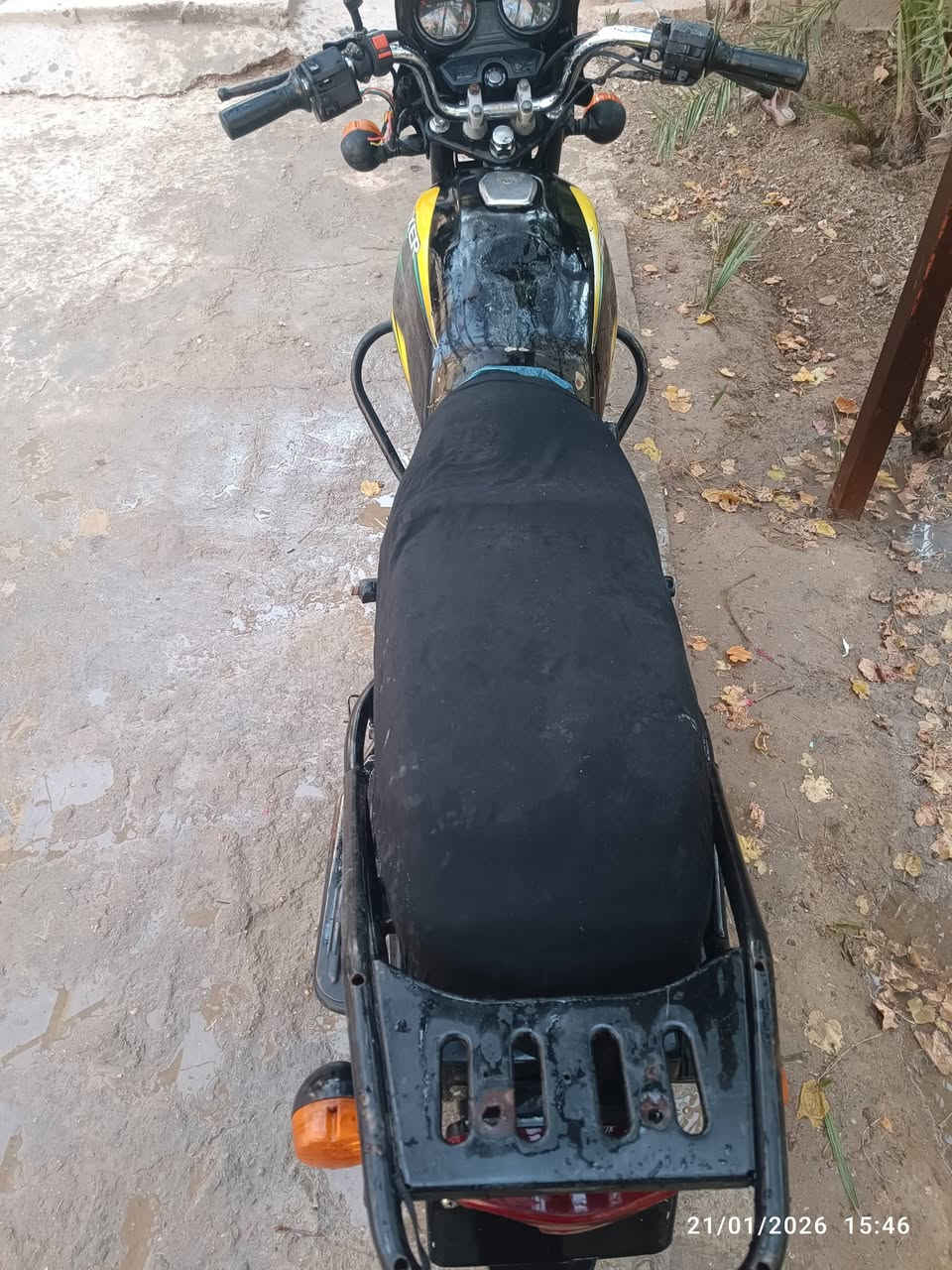 السلام عليكم للبيع دراجه بوكسر موديل 22 الدراجه نضيف ونشاط بيها فول نقصها صفاحيه وبيها خيط بخار اول متشتغل شويه ويكطع سعرها 650 وبيها مجال مكاني كرمه//***********
