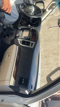 باجير حبتوز الفين 17 سياره فول فول لا ضربه ولا طخه بيه صبغ دعاميه فقط ...
