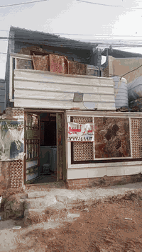 سلام عليكم ورحمه الله وبركاته عيوني بيت 70 متر البيع بل دسيم مقابيل قطاع 39 البيت كامل السعر 38 وبي مجال 
*********** وتدلل
