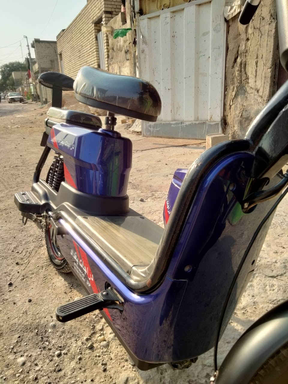 السلام عليكم ورحمه الله وبركاته 
دراجه شحن لبيع اخت الجديد دراجه خير من الله ونضيفة 
-دراجه حجم 18 
- خمسه باتري جدد
-بنزات خلفي امامي
-سرعتهه 80
-تمشي 45 كم
-{السعر 600 الف } وبيهه مجال
العنوان: بغداد حي اور 
للستفسار على الرقم ***********
