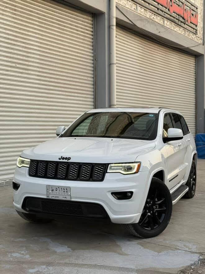 السلام عليكم

السيارة جديدة كلش وبالعافية على الياخذها

 JEEP GRAND CHEROKEEبلاك توب  2018

عدد المسافات (٨٩) الف ميل  

جيب فئة:    لاريدو بلاك توب 4x4

موديل:     ٢٠١٨

مكينة:     V6 3.6

وارد امريكي  (قطعه وحده * جاملغ امامي * بدون اي دواخل شاصي بدنه لغود كله مكفول ).  🙋‍♂️ ضربه مو قويه  ✅
بدون ايرباك بدون ايربك بدون ايرباك 

العنوان بغداد  - الزعفرانيه  - شارع المعهد    السياره باسمي - تحويل مباشر 

السعر: 260 و بيها مجال 

للاستفسار: ***********

اتصال او واتساب
