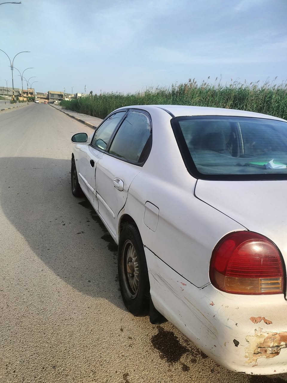 سوناته 2001 للبيع
كير ومكينه مكفولات 
تبريد كنبريسر شغال بس شبي مشكله مادري
مبدل جاملغ امامي 
سعر 35  وبي مجال
مكاني ابو غريب الحصوا
رقم تلفون ***********
