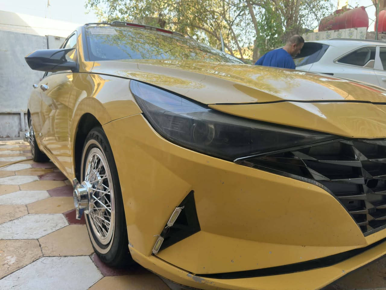 سلام عليكم
انتره البيع موديل 21 مريكي 
سياره خير من الله 
مكينه وكير شرط مكينه 2000 وكير سفيتي بلاد 
سياره فول مواصفات ماعده الفتحه سياره مال جناي وعله ايدي مامشتغل بيههه 
موصفات 
تبريد ثلج. تخم تاير. منضومه زنون. تحكم ستير. توقف ذاتي 
تتفئه كشنات منفصله. شاشه عطال. سايد بريك كهربائية. شاشه دجدل متصله. رقم بغداد. كير 8نمر. كامره خلفيه. كامره اماميه. رادار لامامي. رادار جانبي. رادارخلفي. تبريد لمس. تشغيل عن بعد. هورن بوش عنجه. سوبايه سحاره. دوشمه ضوئيه. ماشيه 133....  
سياره مال جناي جاهزه عله اخر حبايه ترايك البصره سياره كارتون مال جناي حادث سياره بنيد وباب مبدل فقط شرط شواصي ولغد كفاله عامه رقم بغداد بسمي مصفره من كلشي هيئه وغرامات جاهزه مجهزه السعر ب153 وبيهه مجال مكاني دوانيه الرقم ***********.. . ***********
