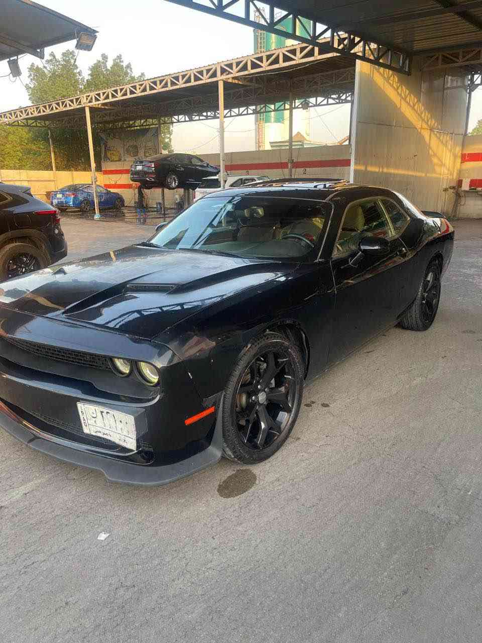 جالنجر موديل2016 رقم بغداد باسمي فول مواصفات 
فتحة سقف بصمات شاشه شفتات سياره مفوله للاخير 
مكينه 3600 // V6  سياره جديده وحلوه ومناقصها شي 
حادثها  بنيد وخشم جاملغات الاماميه يعني بدون دواخل 
سعر 155 وبيها مجال عنواني بغداد شارع حيفا الاتصال على هذا الرقم  ***********  اني مكلف بالنشر اخوان بغداد, العراق
