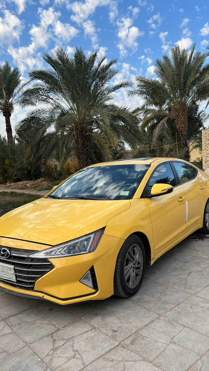 النترا 19 وارد كندي  (مكينه كايمه )
ضربتهه بابين وبيهه قطعه بارد بلجاملغ 
سنويه بأسمي
سياره فول بصمه فتحه 
***********
