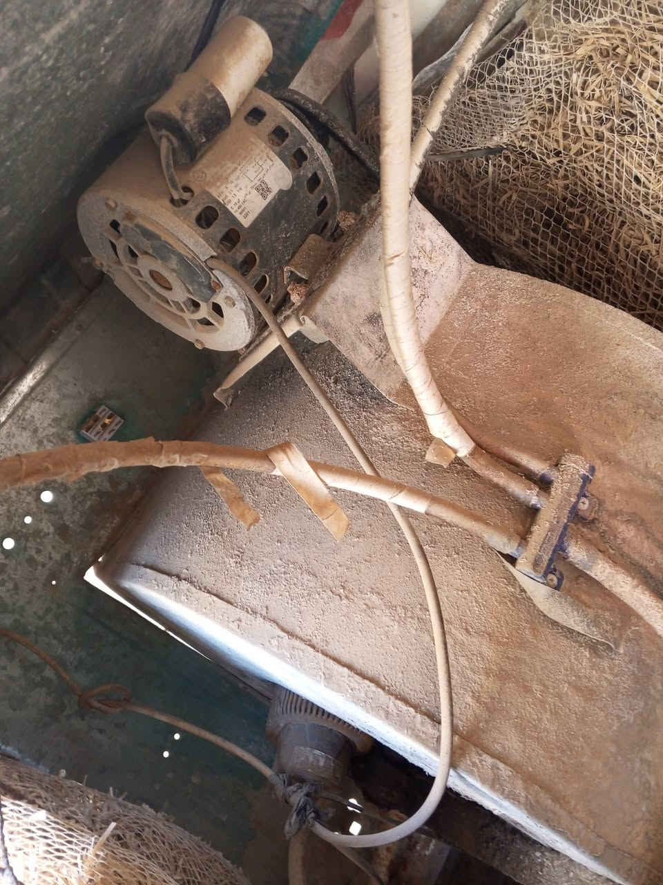 اسلام عليكم مبرده فقط البيبان تركيب ملابسها شي شغاله سعر 25 مكان حي العامل
***********
