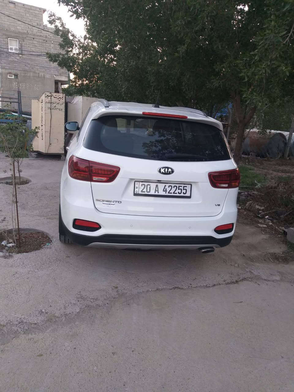 السلام عليكم سورنتو موديل ٢٠١٩ خليجي 
ماشية ٨٥ الف 
6 سلندر 
محرك 3600
كاميرا خلفية 
كشنين كهرباء 
السونار موجود 
ما بيها اي طخة
السعر ٢٥٨  او بيها مجال***********
