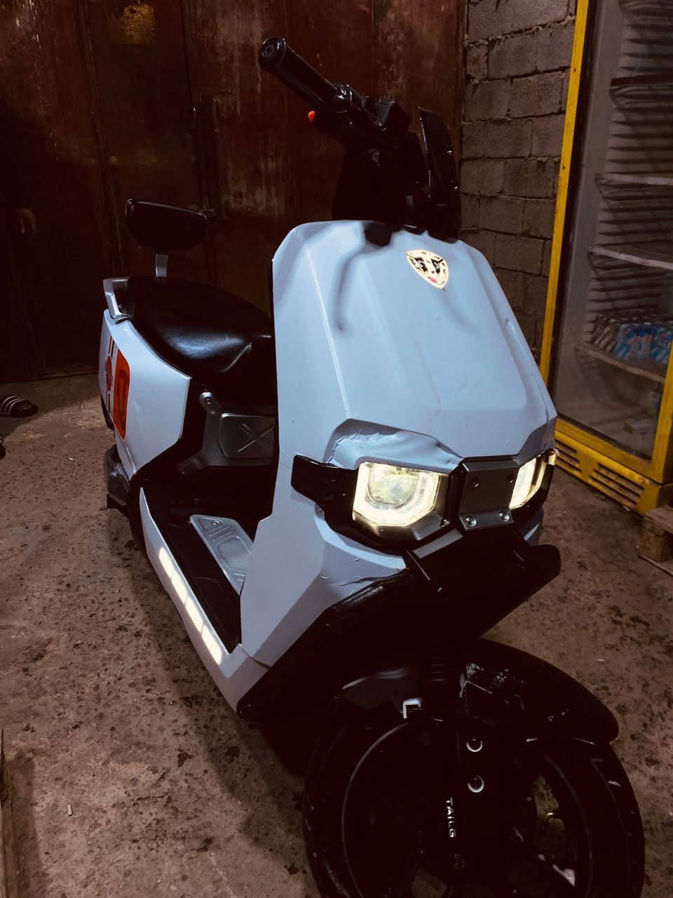 وحش الكون
السلام عليك شلونكم حبايب
دراجه وحش الكون للبيع مكان كرادة داخل سعرها 750 وبيها مجال بسيط دراجه حلوه وقويه صار 3 اشهر من اخذتها على كد اروح بيها للمدرسه وارجع بيها ضربه بسيطه جدآ للاستفسار 
*********** الهاتف
