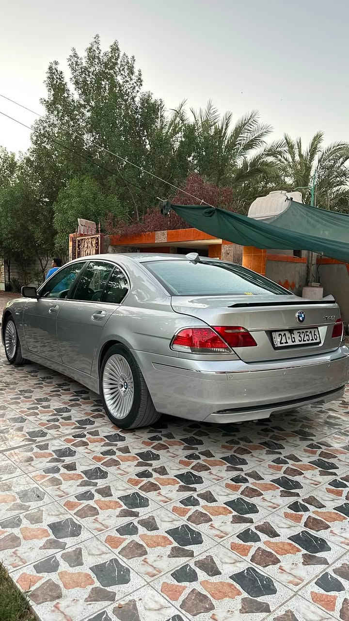 للبيع باخرة 2007♥️.
السلام عليكم باخرة 2007
فول مواصفات للاخير مبيها نقص برغي 
من غرفة من تبريد ثلج شادلها سقف روز 
المهم السيارة مصروف عليها بس ترتيبات 2,500دولار
ع اخر حبابه مبيها اي نقص
محرك 8سلندر حجم 740
رقم شمالي سليمانيه 
حادثها فقط صبغ حزام وسونارها موجود 
رايدها بـ 14,000وبيها مجال 
هـ***********
هـ ‭***********
