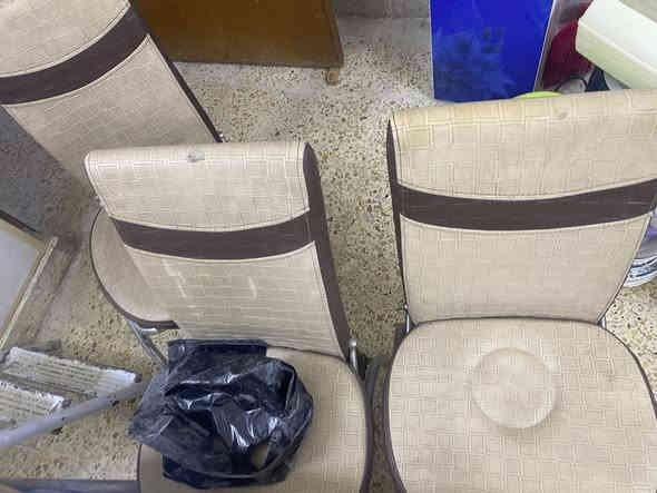 ميز نضيف للبيع السعر خاص *********** واتساب
