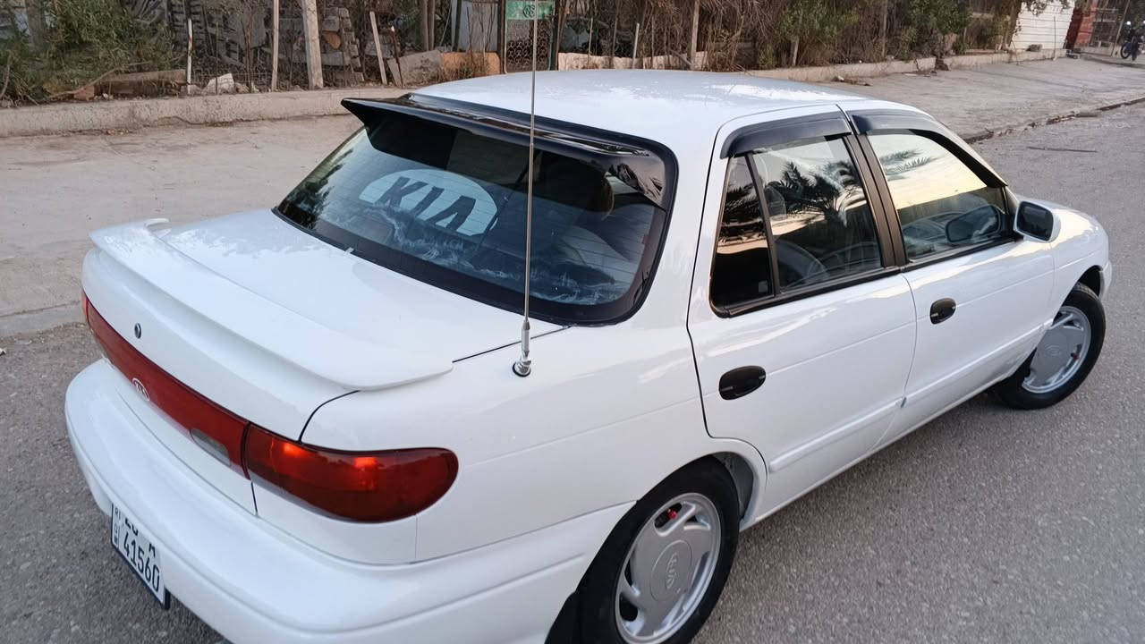 سلام عليكم البيع كيا سيفيا موديل 95رقم ديالى نكليزي سنوية 29 مصبوغة حزام قمارة بلادية مكفوالة من الضربة كير ومكينة خير من الله نخم تاير جديد كهربايات كلهة شقلة صدر امامي خلفي جديد داخل جديد السعر 48وبيهة مجال مكاني ديالى ***********
