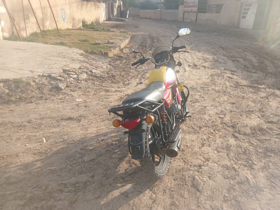 موديل 21
بدون اوراق 
مجفته 
ب725وبيها مجال 
مكاني جسر مهروت
***********
