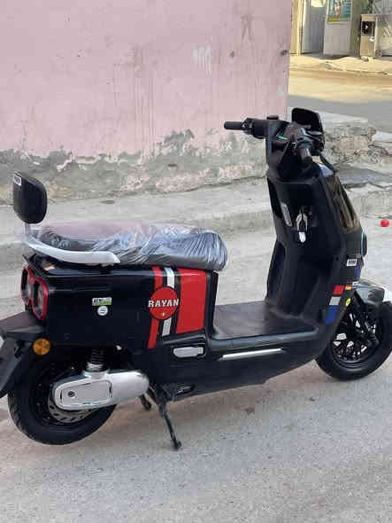 السلام عليكم دراجة ريان 2025 
6 بطاريات جدد 
مثبت سرعه 
منفذ يوسبي 
لايت عالي ناصي 
بصمه تشغيل عن بعد 
انذار سرقه 
قفل ستيرن 
السعر 600 وبيها مجال 
العنوان بغداد بلديات 
الرقم ***********
