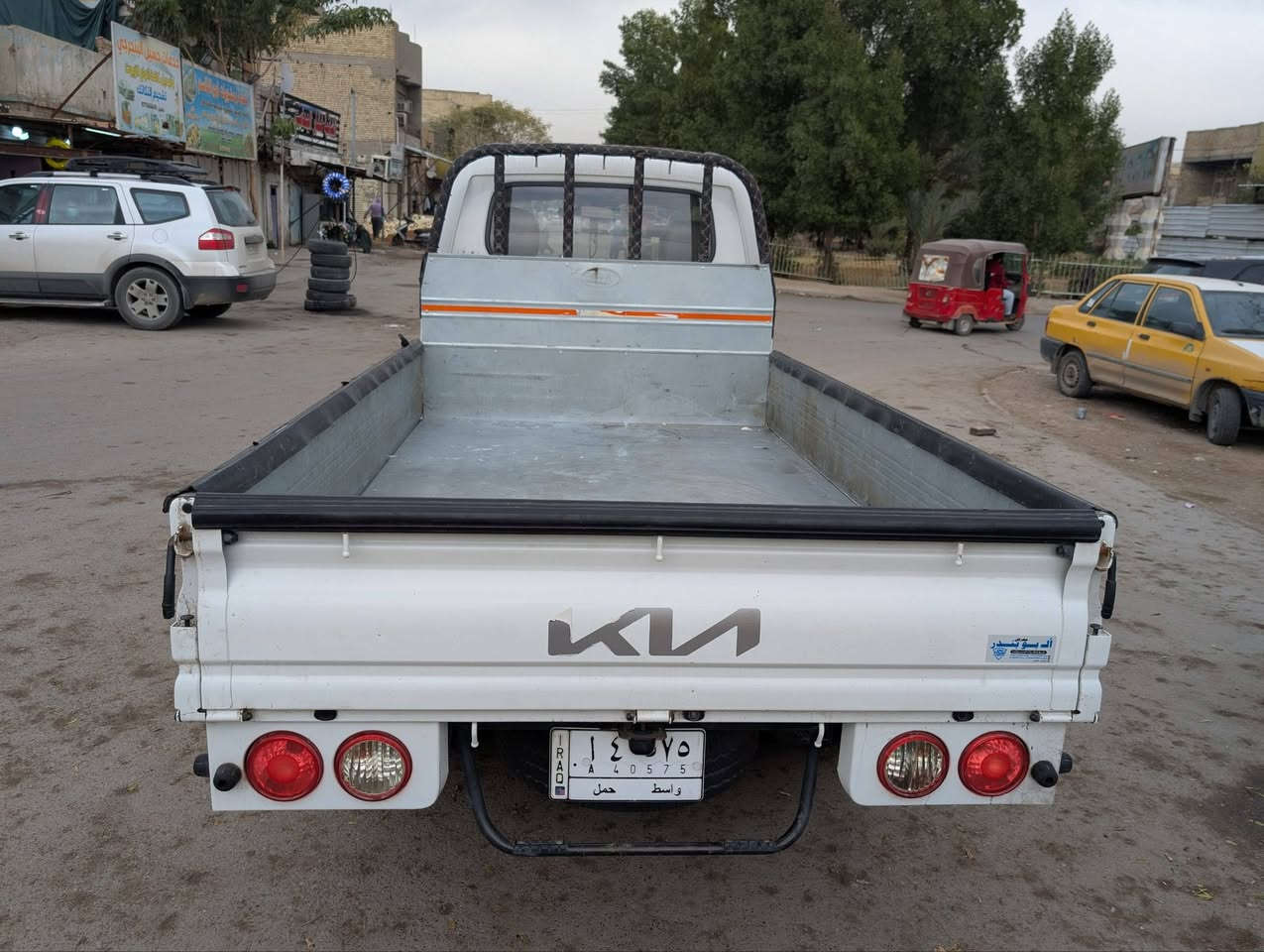 اللهم صلي على محمد وال محمد 
السلام عليكم 
كيا عموشه 
الموديل 2023 
رقم السياره . واسط .تحويل مباشر 
كفاله عامه 

العنوان بغداد  الشعله 
السعر اتصل ودلل 
رقم الموبايل ***********
