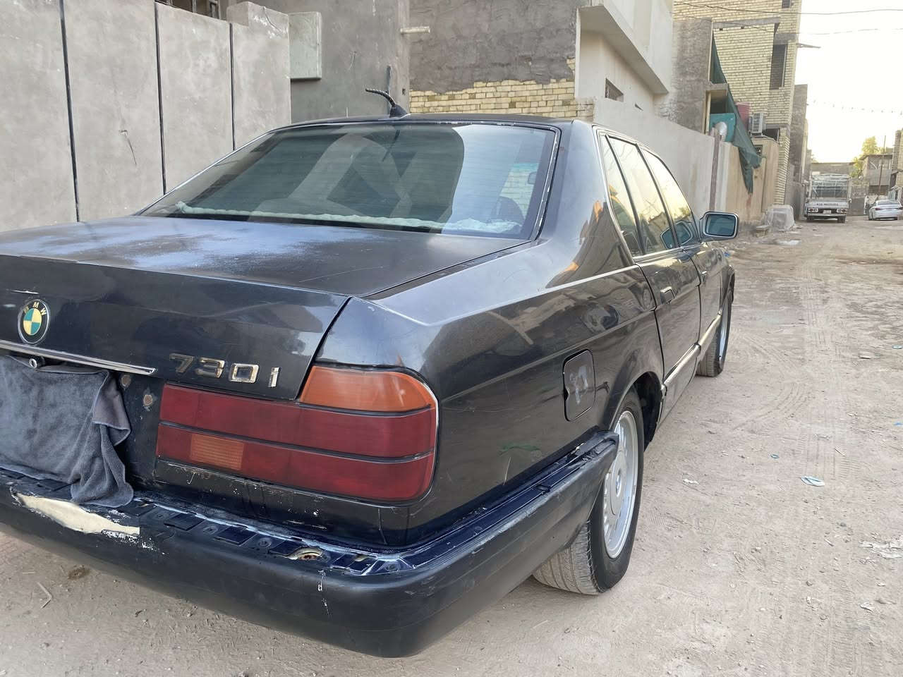 سلام عليكم بيئم 730 رقم بغداد بأسمي كير ومحرك مكفولات صدر امامي خلفي نضيف كهربائيات كلها شغاله نصبتهة حلوه نقص كمبريسر فقط كشنات كهرباء داخل بيجي صاج عنواني بغداد الدوره سعرهة 42 ورقه وبيهة مجال للاتصال ***********
