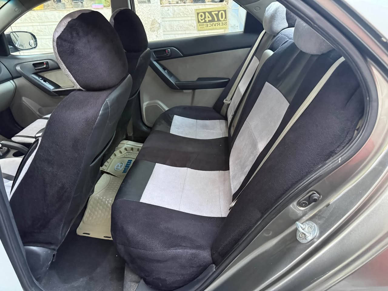 فورتي أمريكي 2010
رقم وسنوية وهزة جديد 
جاهزة من كلشي صدر وتخم تاير كلهة جديد
محرك 2000 جديد
بيهة قطع صبغ اثر جراد بدون ضرر
العنوان ديالى بعقوبة 
***********
السعر 88 بيهة مجال بصيط جدأ بعقوبة, ديالى
