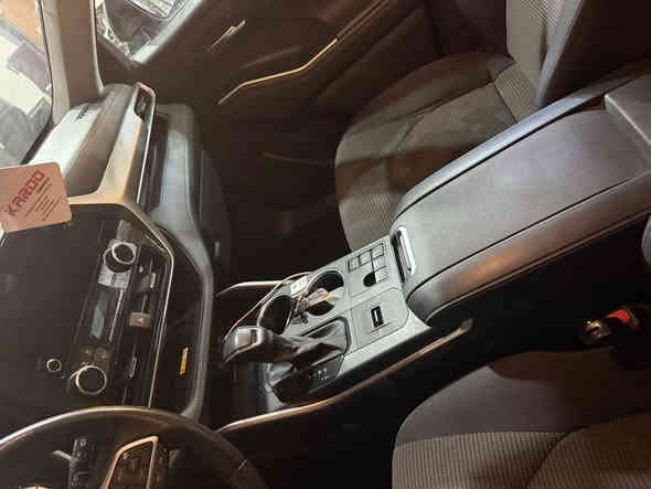 السلام وعليكم للبيع تيوتا هايلندر خليجي  وكالة عبد الطيف 2023هايبرد 
السعر  وبيها مجال 330$

للتواصل ***********
