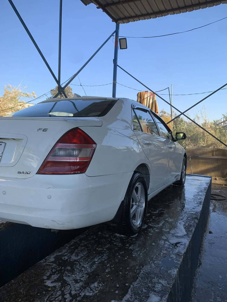 سلام عليكم سياره بوايدي مكفوله كفاله عامه حدايه جديده تخم تاير جديد التنقيص لاتبخير تبريد شغال موديل ٢٠١١ قطره صبغ مابيه رقم بغداد بسمي السعر ٦٥وبيه مجال حك الجيه مكان السياره صلاح الدين بلد ***********
