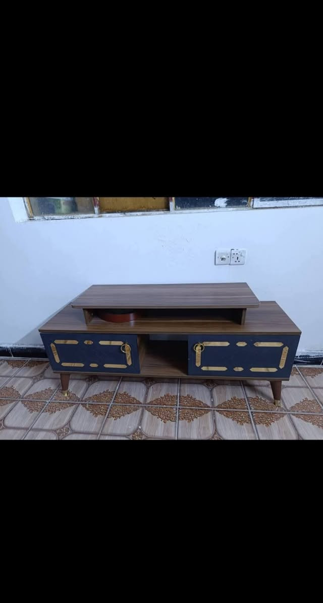 سلام عليكم غراض لبيع مثل ما موضح بلصوره
ميز بلازمه لبيع 50 قفل 

سياره مال اطفال 20 قفل 

المكان يغداد الغزاليه شراي تفضل خاص وسهله 

***********ـ
