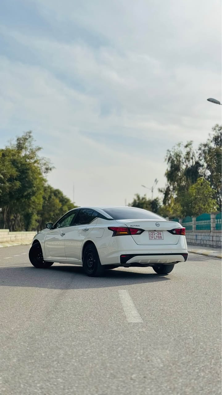 Altima 2024 - S
.
ماشیە ٣٥ الف مایل
.
من امریکا سقف السیارە روزرایز و شاموا.
.
بنید مبدل بلاد و بي شوية صبغ و جاملغ مصبوغ بدون شاصي.
.
رقم شاصي:
1N4BL4BV8RN361871
.
سعر ١٥٣ و بي مجال بسيط 
.
***********
.
مکان سیارە کلار كالار, السليمانية
