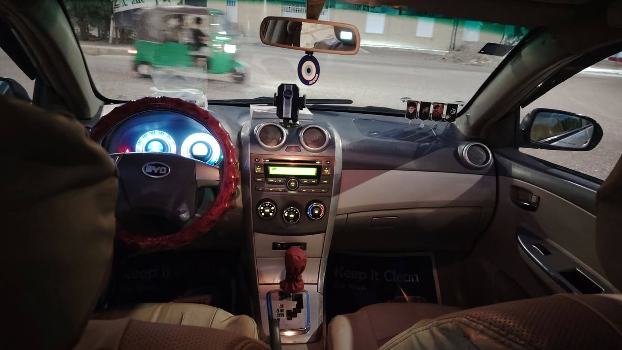 سلام عليكم سياره البيع بي وايدي موديل 2016 سياره كفاله عامه من ضربه وتبديل مكينه وكير كفاله حداديه جديده تخم تاير جديد تبريد شغال ثلج كهربايات كله شغاله سياره فول مواصفات بصمه وتنته وتحكمات ستيرن سنويه 2030 مشروع وطني سياره بسمنه السعر 54 وبيه مجال الشراي العنوان ميسان العماره *********** متواجد واتساب
