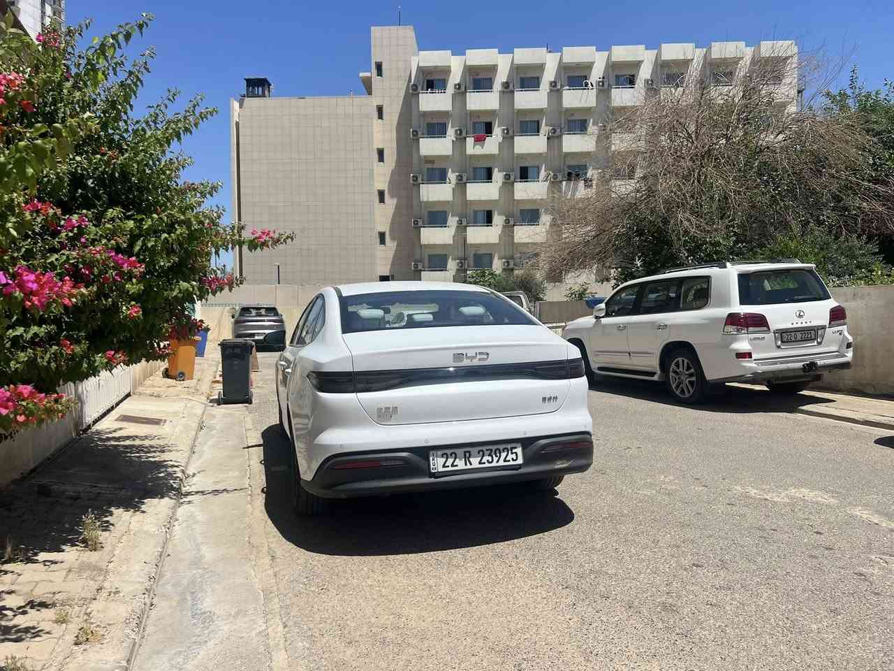 BYD SEAL 05 2100km
مۆدیل: ٢٠٢٥
رەنگ: سپی
ماوەی رۆیشتن: ١١،٠٠٠کم
ناو سپی کوشین جلد
پاتری: ٥٥کم
شاحینەی بلادی خۆی لەگەلە.
*. بی سبوغ و بی سارد بی تەزرە. گیر ومەکینە بەشەرت.

شوین: هەولێر

💵💵 13500$

بي واي دي سيل٥
موديل: ٢٠٢٥
لون: أبيض
مسافة المقطوعه: ١١،٠٠٠كم
داخل أبيض 
باتري: ٥٥كم
شاحنة بلادي شريكه
بدون صبغ و بارد و حالوب. كير ومحرك بشرط.
موقع: أربيل

💵:13500$
0️⃣7️⃣5️⃣0️⃣6️⃣0️⃣0️⃣7️⃣6️⃣0️⃣0️⃣


**إذا كنت صاحب هذا الإعلان وتريد حذفه لأي سبب، رجاءا أرسل رسالة إلى الدعم الفني**