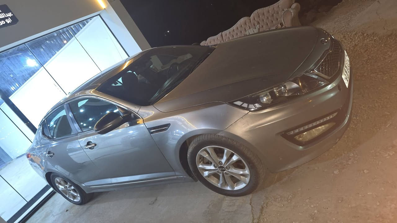 السلام عليكم كيا اوبتيما 13 امريكي 

فوال مواصفات بانوراما رقم بغداد انكليزي باسمي  بيه خمس قطعه 2 بارد و3 صبغ 
مكفوله من الضربه كير مكينه جدد 

السعر 80 وبيها مجال قليل 
العنوان حله الكفل ***********
