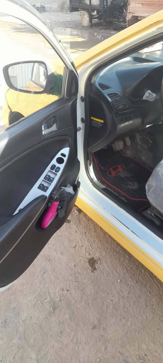 السلام عليكم سياره اكسنت موديل ١٣ خليجي بيه بس جاملغ خلفي بدون دواخل كير مكينه تبريد كفاله السياره جهازه كبل للشارع بسمي مصفرة هيه وغرامات السعر 80 وبيه مجال المكان حله مركز المدينه***********
