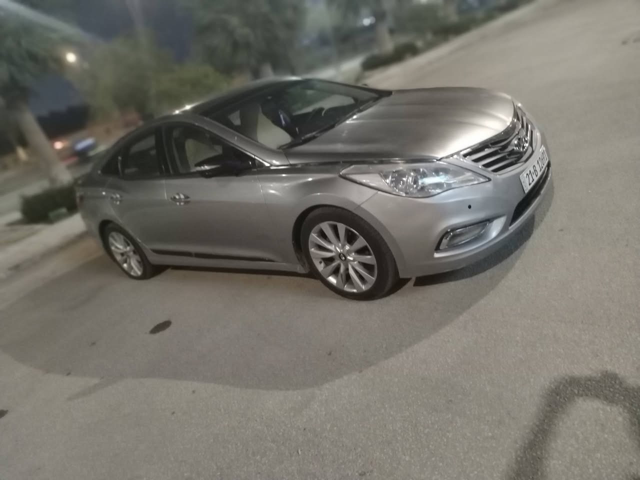 ياالله سلام عليكم سياره نوع هونداي  ازيرا موديل 2012خليجي فول مواصفات واحد عل واحد بصمه بنراما شاشه كامره حساسات تحكم ستيرن جهتين خمسه ويل كب 6سلندر 2قطع تبريد سستم سماعات كشاف زنون كفاله كير مكينه حداديه تخم تاير تبريد تدفىه تبريد ثلج شاير بل مري مري شفط كشنات كهرباىي جلد مكفوله من الحادث والضرب والتبديل والفتح والصبغ سياره جاهزه خير من الله العنوان كربلاء السعر 112وبيه مجال حك الجيه الهاتف ***********بيع فقط
