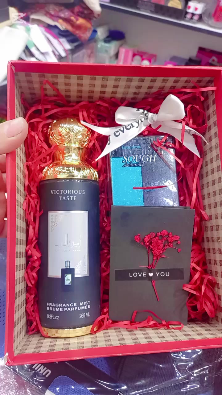 🎁 بوكس هدية جاهز… أنيق ومميز ❤️
إذا محتار شتجيب هدية؟
خلّي ماجك هاوس يختصر عليك الحيرة 👌
بوكس أنيق يحتوي:
✨ بدي سبلاش فاخر
✨ عطر مميز
✨ كارت هدية "Love You"
✨ تغليف مرتب وجاهز للتقديم
💝 مناسب للهدايا بين الأزواج
💝 هدية للمخطوبة أو الحبيبة
💝 مفاجأة لطيفة بأي وقت
والأجمل؟
🎀 التغليف والزينة مجاناً
📍 بغداد – الأعظمية – شارع الضباط – مقابل كراج الصباح – داخل عمارة فايف ستار
📲 واتساب: ***********
#ماجك_هاوس
#هدايا
#بوكس_هدايا
#هدايا_بغداد
#هدايا_رمضان
#GiftBox
#بغداد
