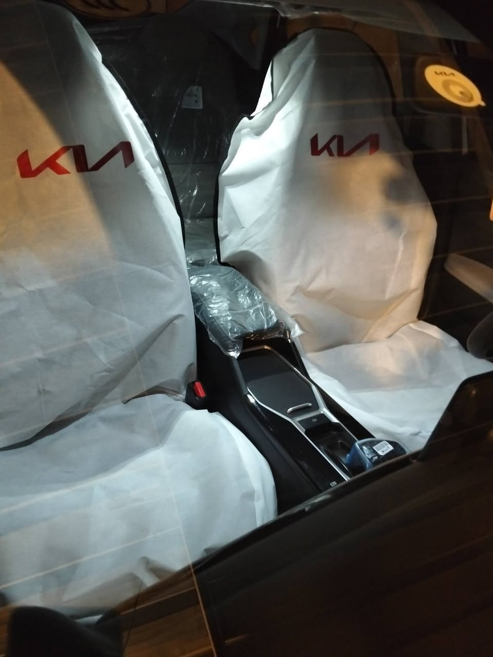 وين اللي يدور سيارة جديدة . ومال بيت . وكوري . ومناسبة
كيا كي ثري K3 موديل 2022 

الي تجي فول  مواصفات تحكم ستيرن كامل سلايد فتحة 

.

محرك 1500 دبل نوزل كير 8 نمر 

رقم اربيل بأسمي تحويل مباشر

 ماشية 28 الف 

 

🔴المواصفات 

✅️فتحة

✅️شاشه كامرة 

✅️تبريد قطعتين + لمس

✅️تحكم ستيرن جهتين 

✅كروز ️مثبت سرعة 

✅️بصمه أبواب و بصمه تشغيل

✅️شاحن واير لس 

✅️شاحن تايب سي شحن سريع 

✅️كير طياره 

✅️يدات نيكل 

✅️شاشه بالكير

✅️لايت لد زينون 3 عدسات متحركة + الخلفي هم لد متصل 

✅ أشاير لكزس️ متحركة 

✅المري الجانبية بيها ️اشاير + هيترات 

✅️صندوك ذكي بصمة ( يفتح عند الاقتراب )

✅️كشنات جلد أبيض وليس أسود 

✅️سايد بريك بصمة

✅️أوتو هولد (auto hold)

✅️درايف مود 4 وضعيات

✅️(sport+eco+smart+comfort)

شاشة عداد دجتل 

وبيها بعد مواصفات 

⬅️ السياره بدون أي صبغ 

 رقم صاحب السيارة *********** بي واتساب 

 📌 المكان بغداد 

السعر 140
